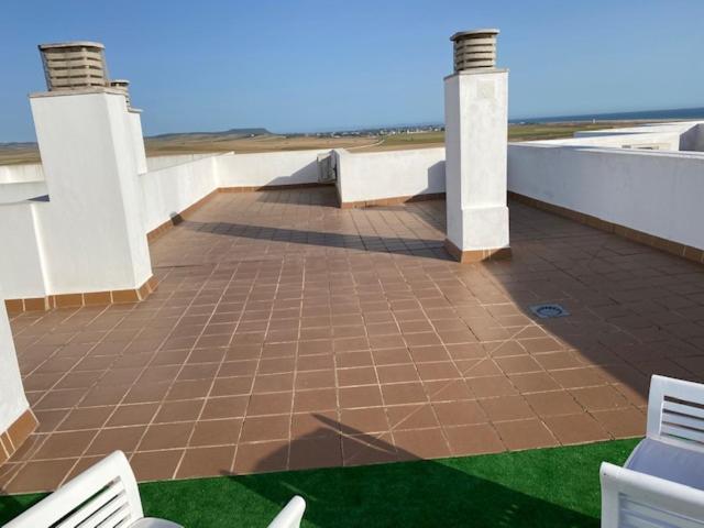 Апартаменты Casa Vistas Conil - Familias Y Parejas Кониль-де-ла-Фронтера Экстерьер фото